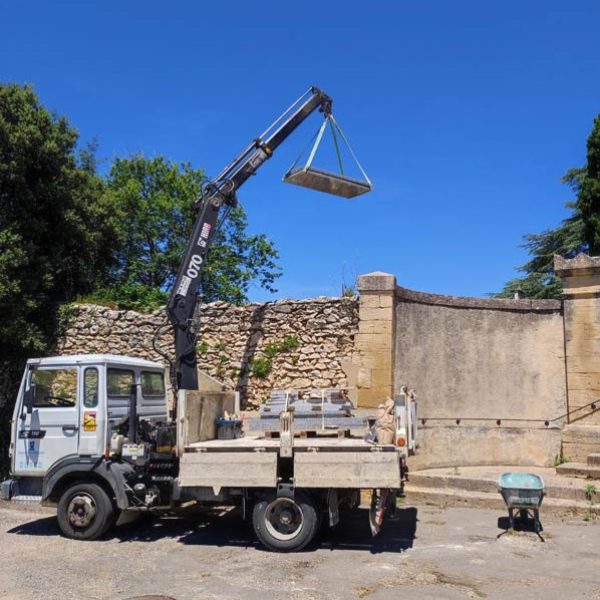 concevoir, restaurer et entretenir des monuments en pierre