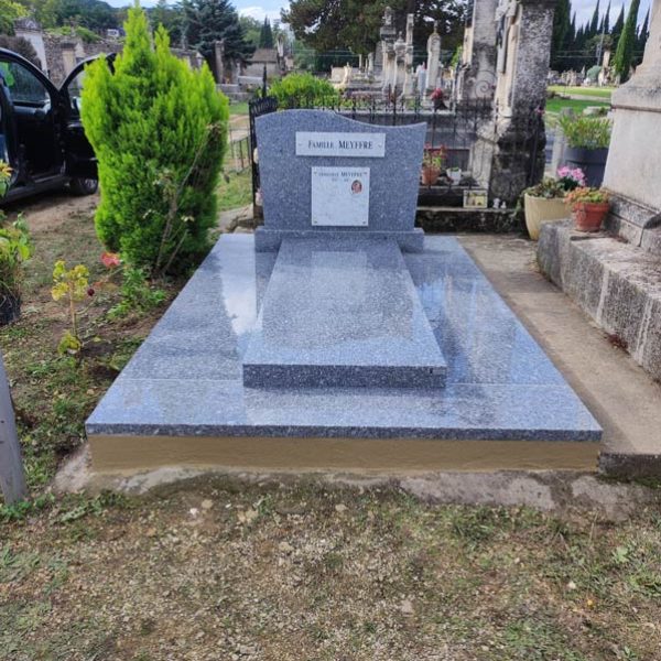 concevoir, restaurer et entretenir des monuments en pierre